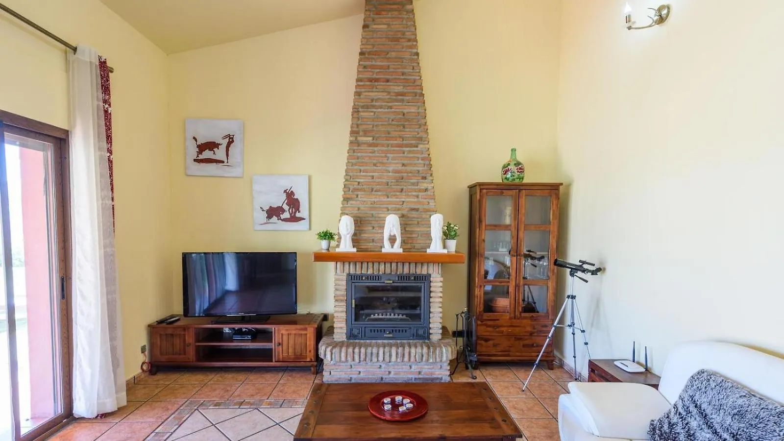 Villa Solgor Benamocarra By Ruralidays Las Zorrillas
